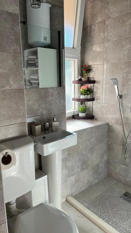 Apartment Downtown Подгорица Екстериор снимка