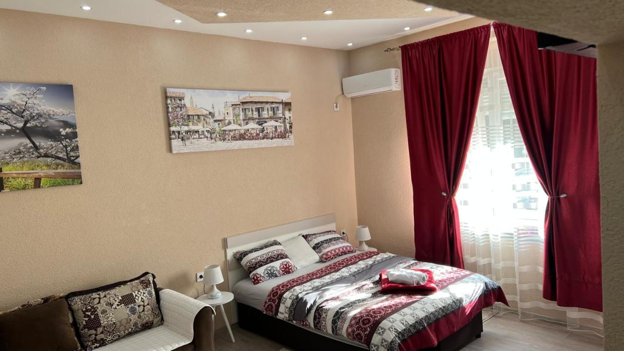 Apartment Downtown Подгорица Екстериор снимка