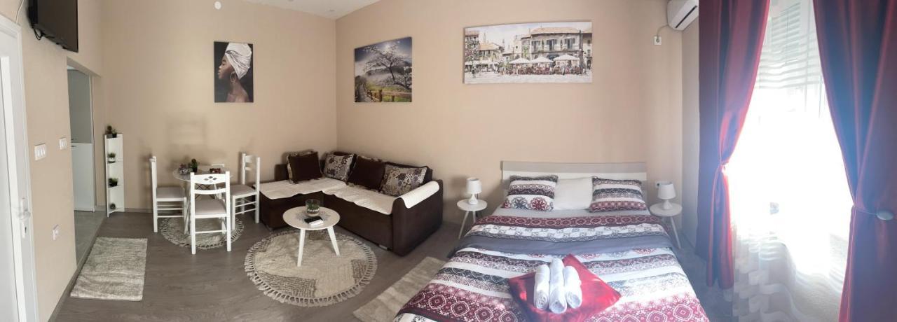 Apartment Downtown Подгорица Екстериор снимка